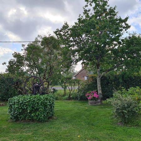 La Fraise Bed & Breakfast Chaumont-sur-Tharonne Exterior photo